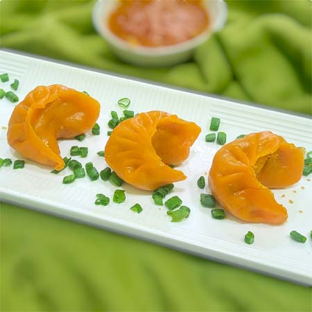 CHICKEN MOMOS